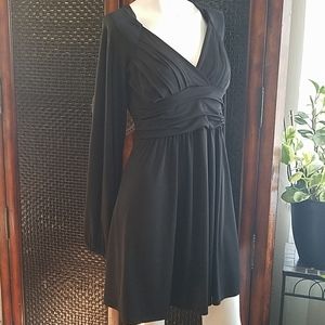 Ling sleeved open back dress. Only worn once.